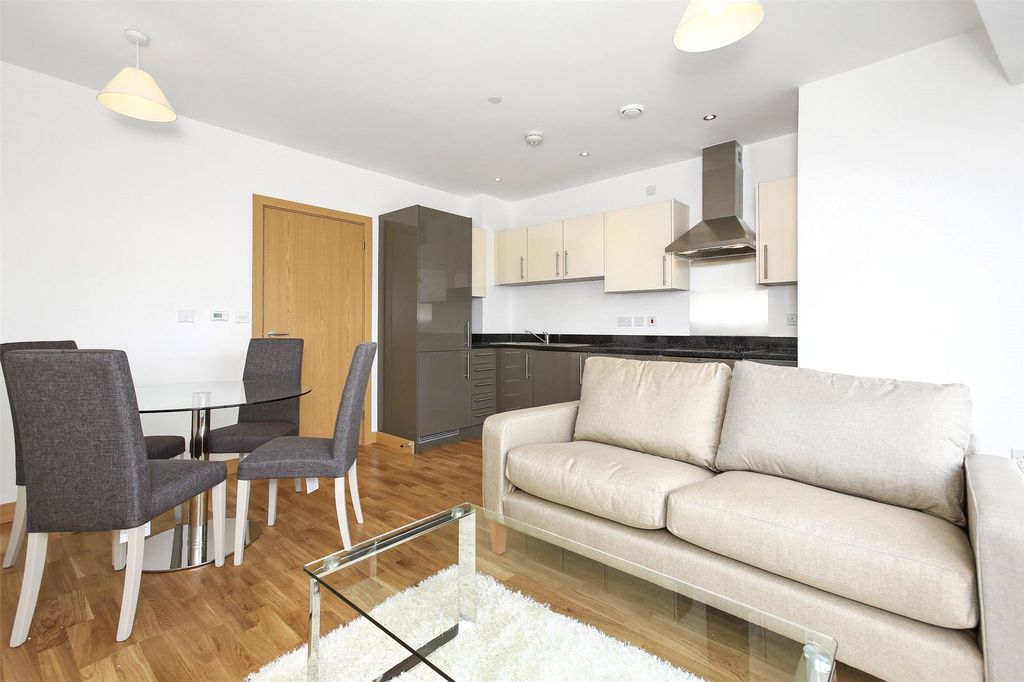 Property photo 2 of 14 Picture No. 03