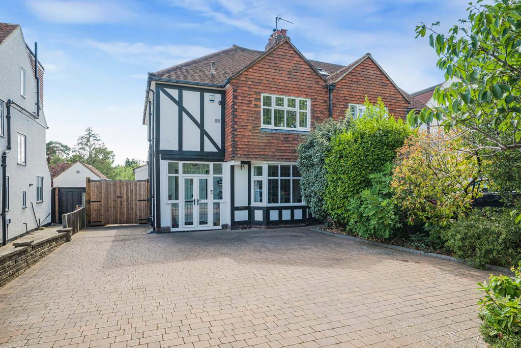 Property photo 1 of 26