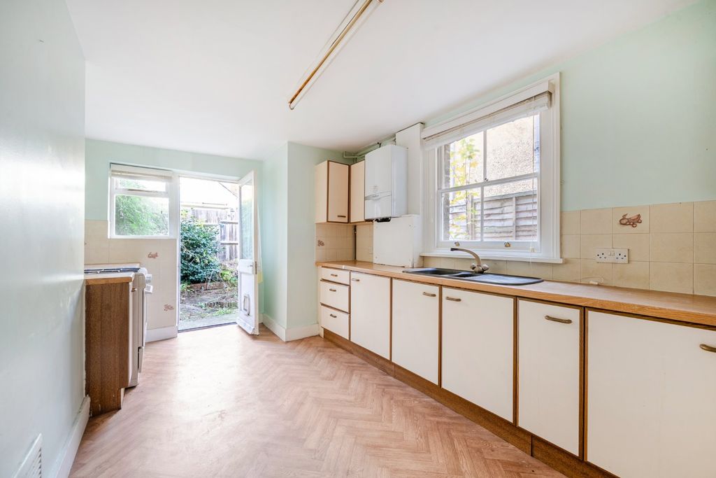 Property photo 3 of 15 Picture No. 06