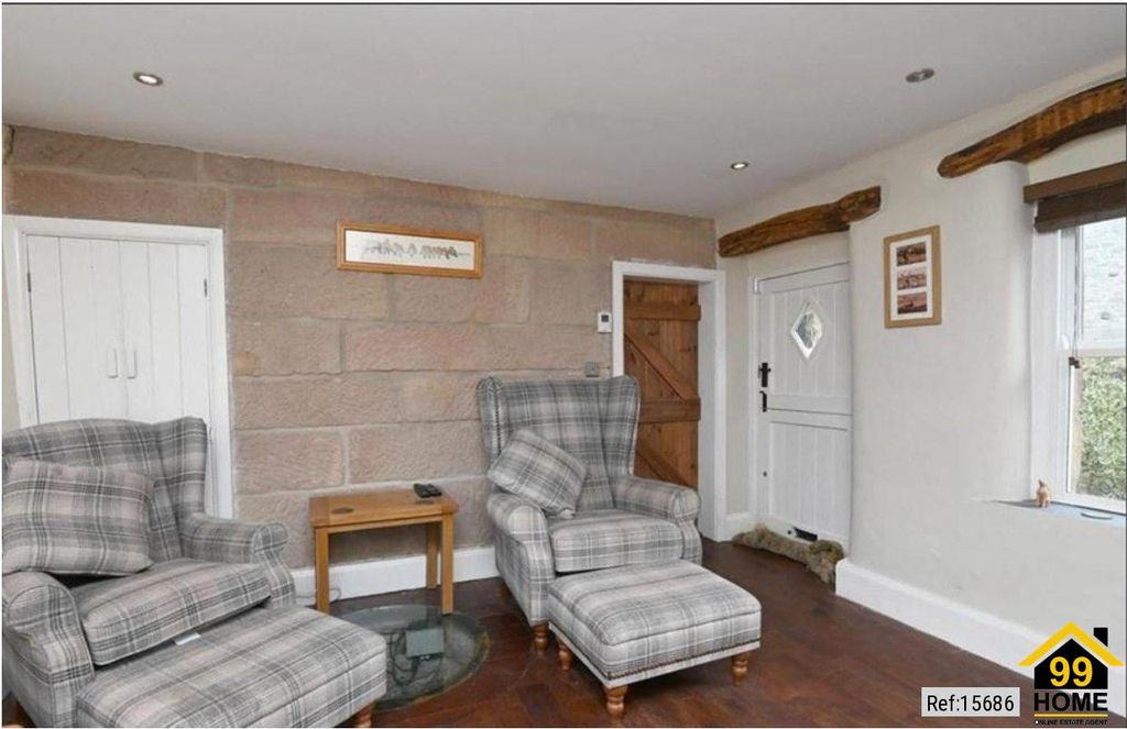 Property photo 3 of 10 Photo 2