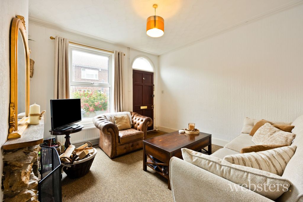 Property photo 3 of 16