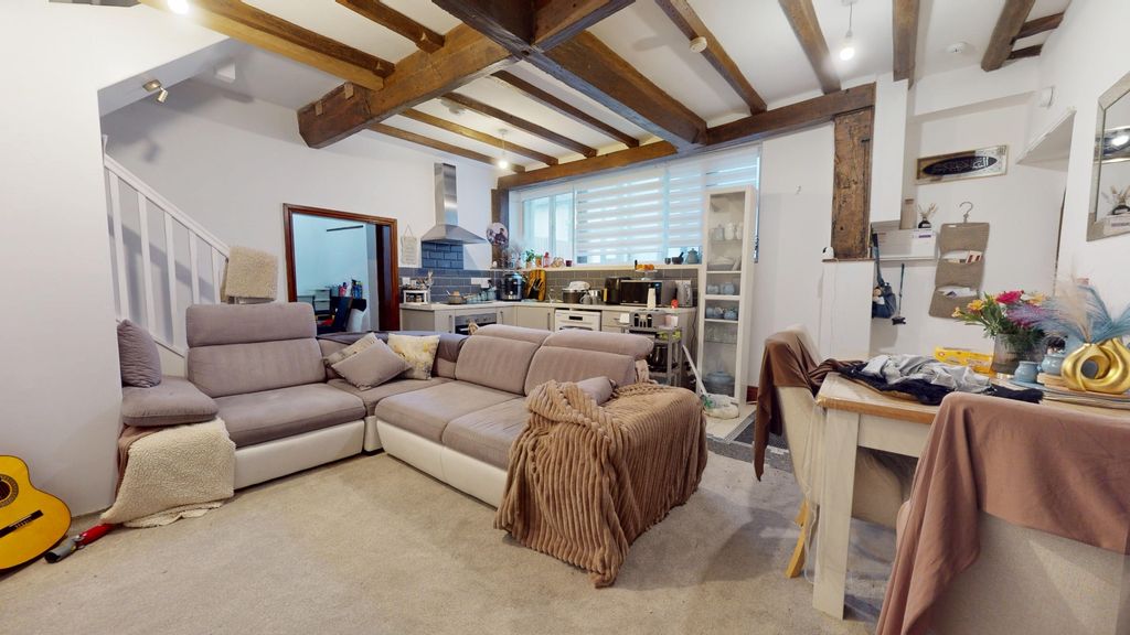 Property photo 2 of 51 4579453