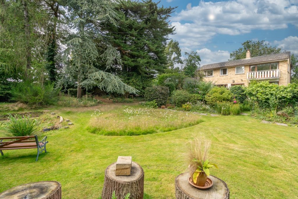 Property photo 1 of 27
