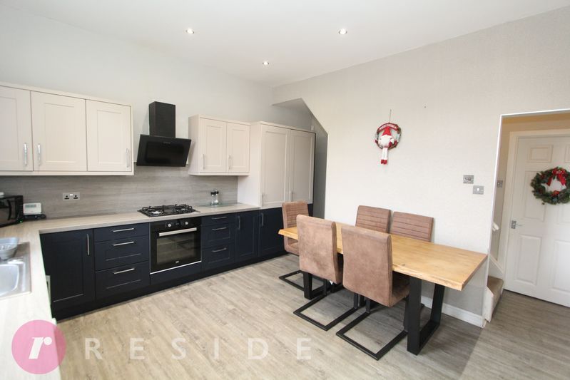 Property photo 3 of 13 Kitchen/Dining