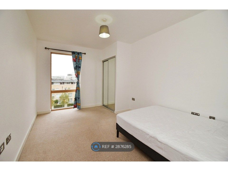 Property photo 2 of 21