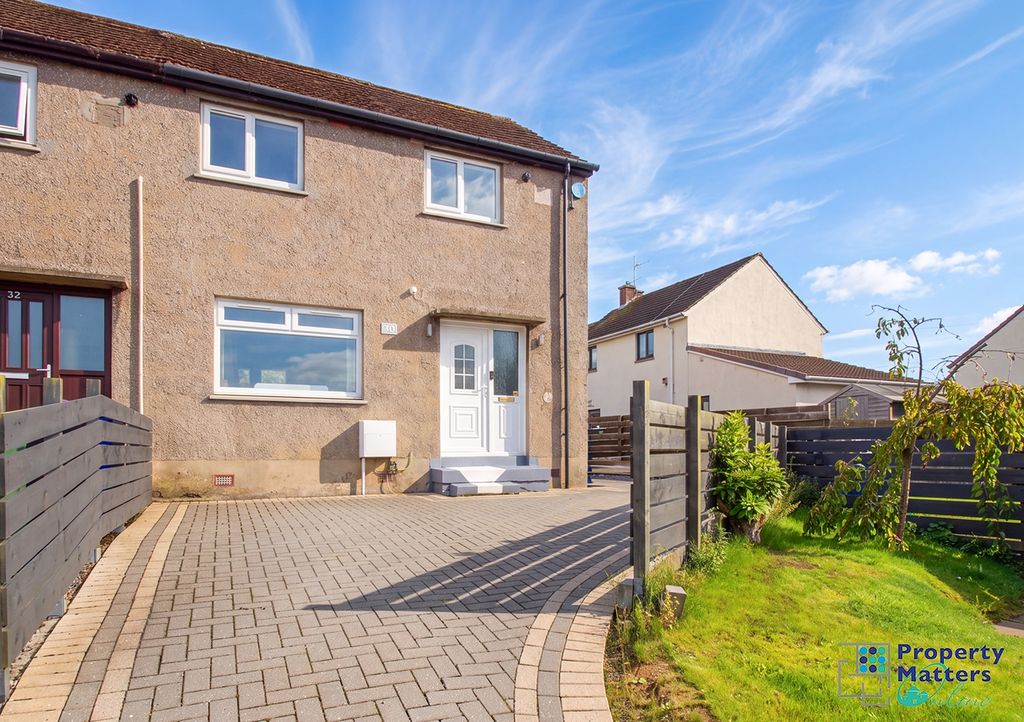 Property photo 1 of 19 2 Bedroom End Terrace Vila