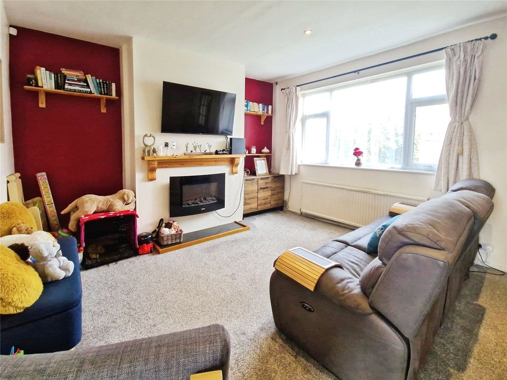 Property photo 2 of 25 Picture No. 04