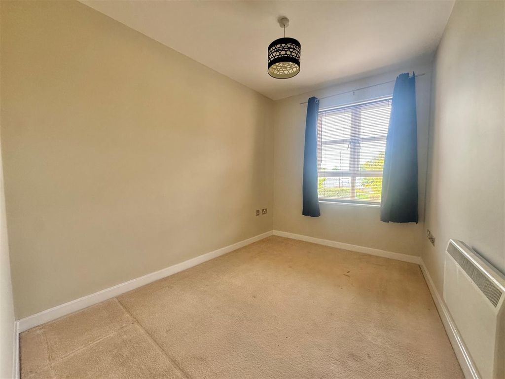 Property photo 2 of 11 4.Jpg