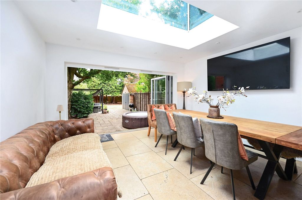 Property photo 3 of 16 Picture No. 05