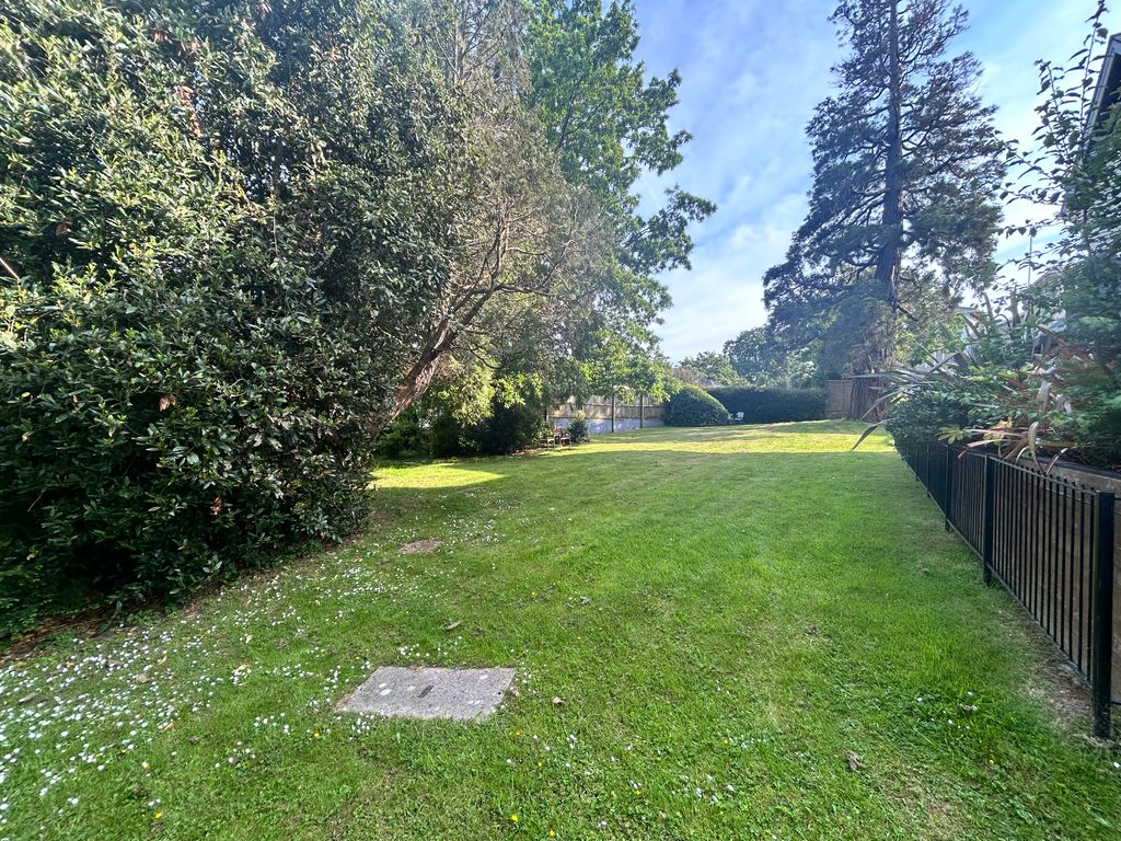 Property photo 2 of 15 Img_2328