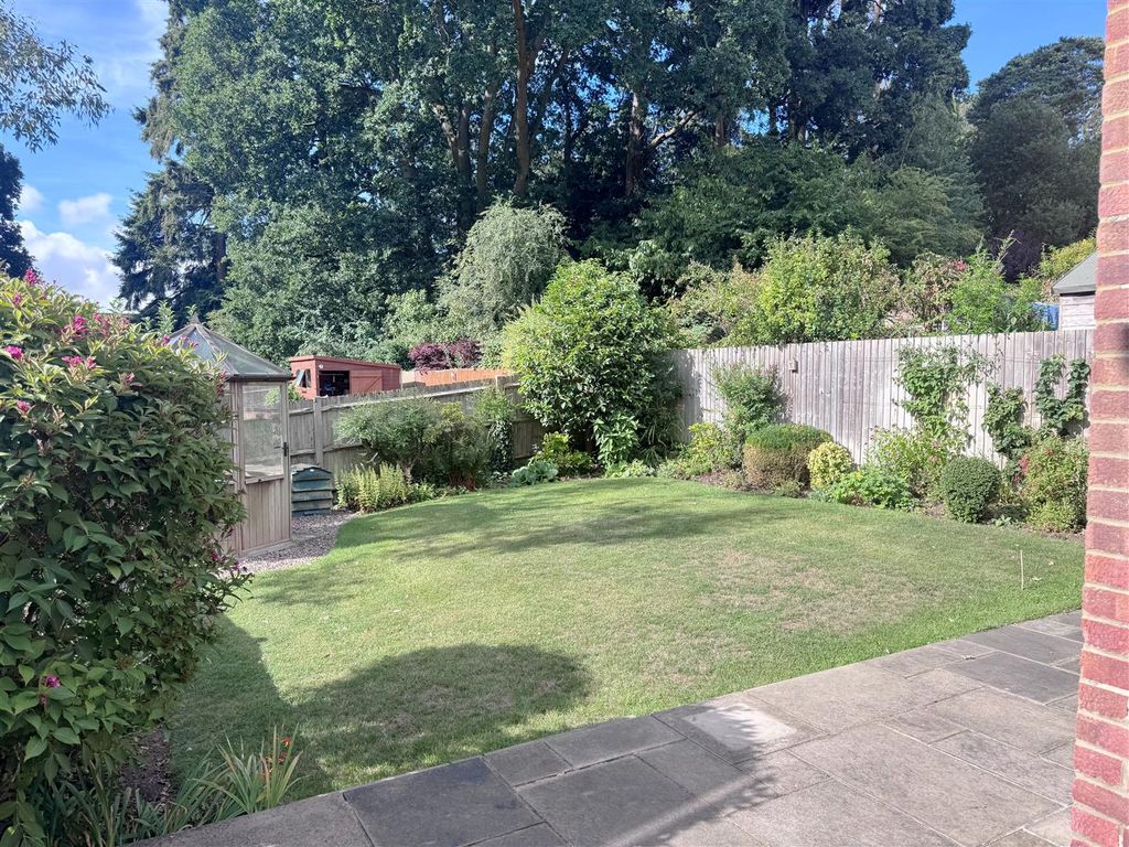 Property photo 2 of 18 Grd 1.Jpg