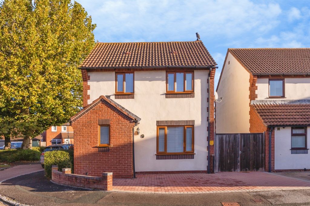 Property photo 1 of 17