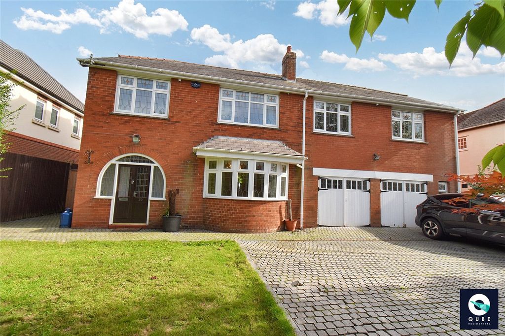Property photo 1 of 48 Picture No. 41