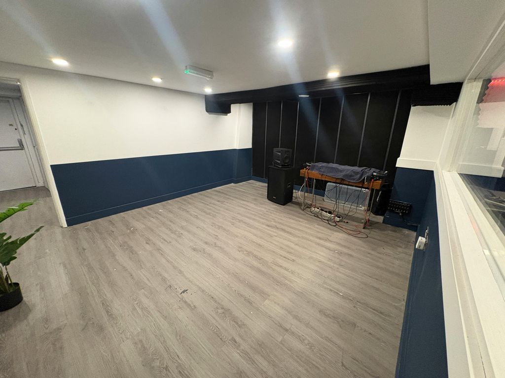 Property photo 2 of 3 Basement 81 Ocr-4.Jpg