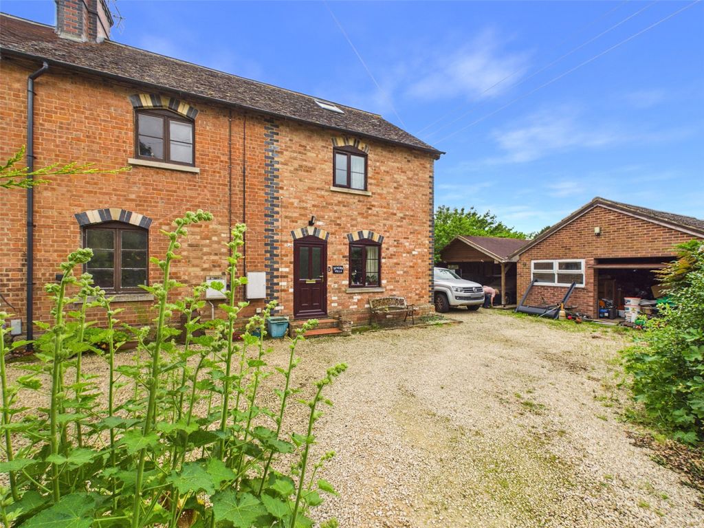 Property photo 3 of 32 Picture No. 40
