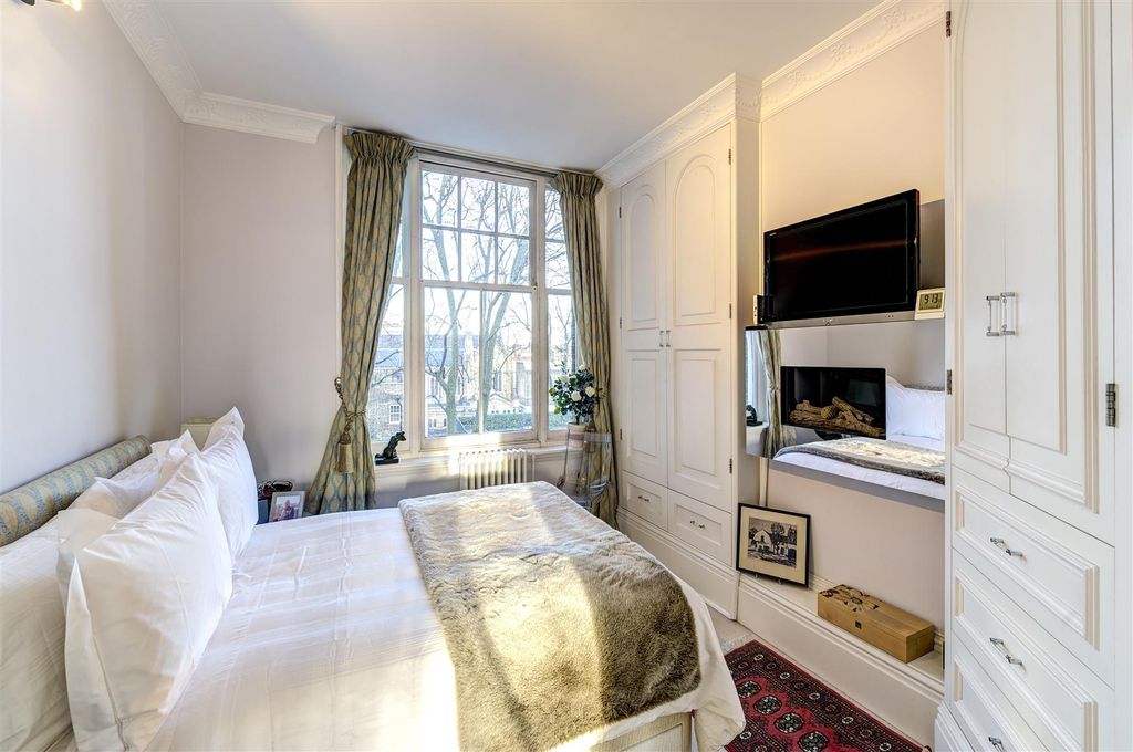 Property photo 3 of 4