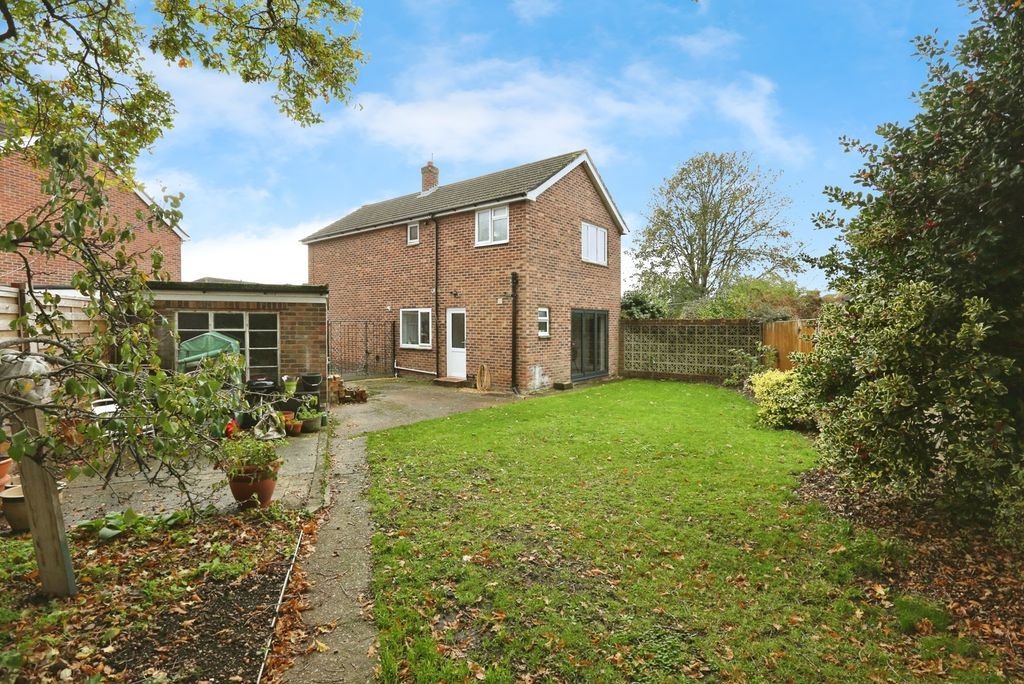 Property photo 3 of 17 Photo