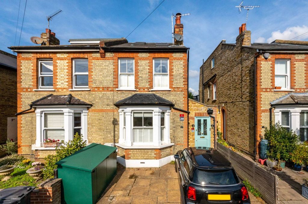 Property photo 1 of 18