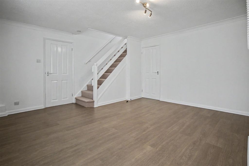 Property photo 3 of 17 Img_8788.Jpg