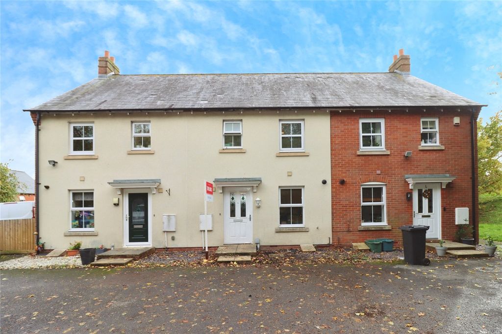 Property photo 1 of 21 Front