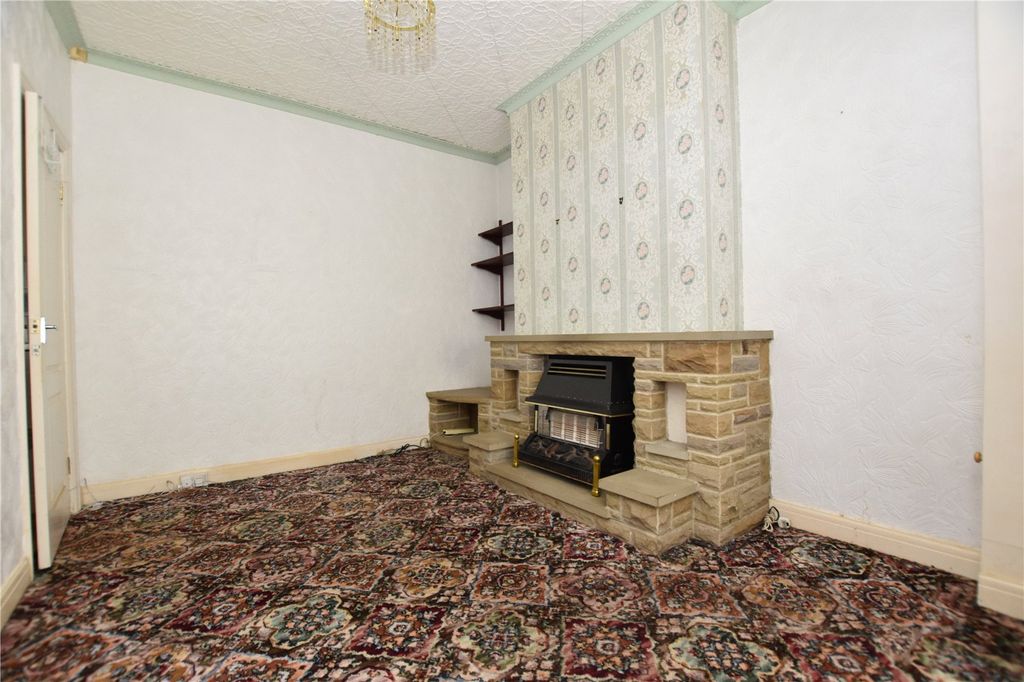Property photo 3 of 21 Picture No. 06