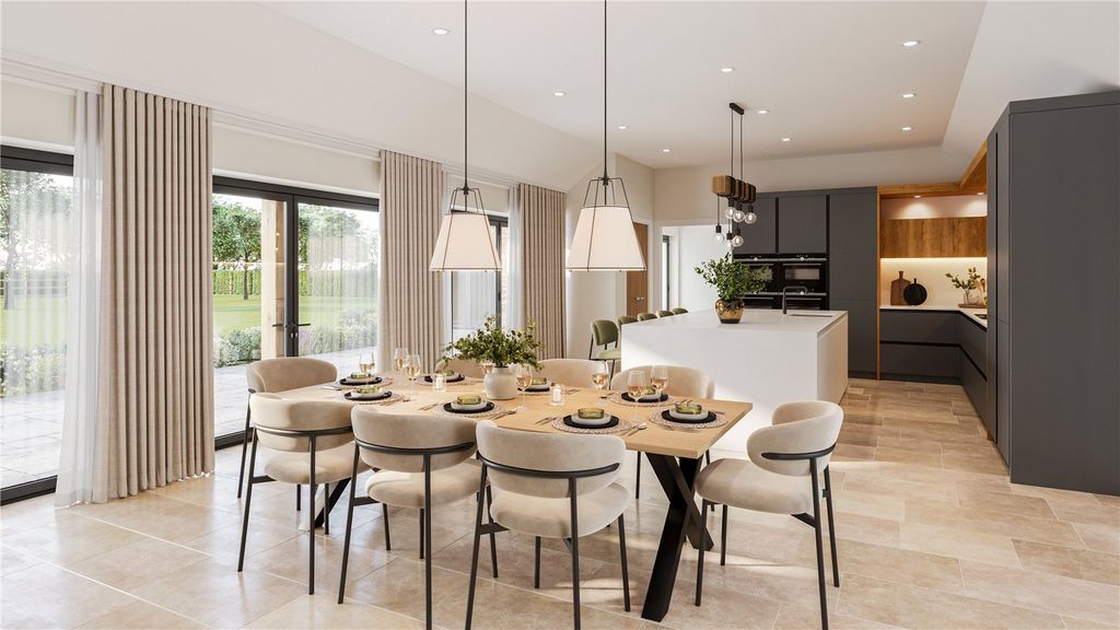 Property photo 2 of 7 Kitchen/Dining Room