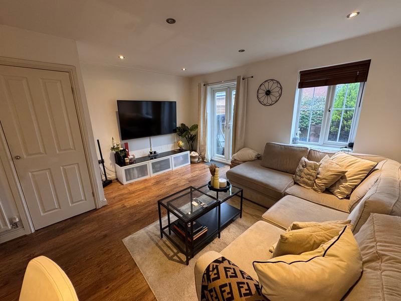 Property photo 2 of 14 Photo 12