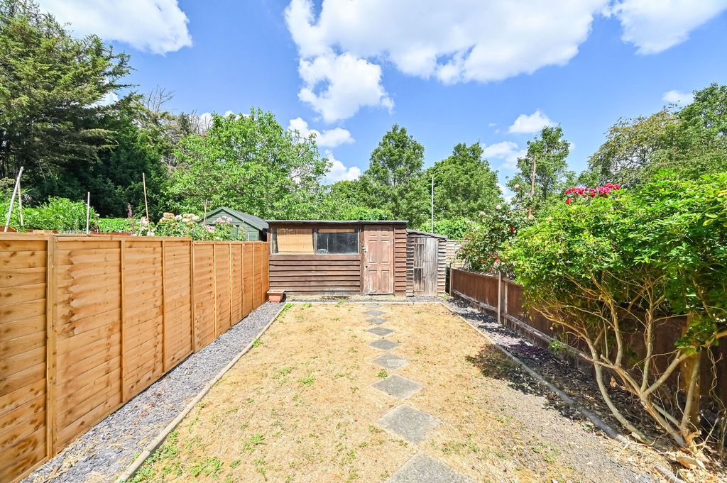 Property photo 3 of 20