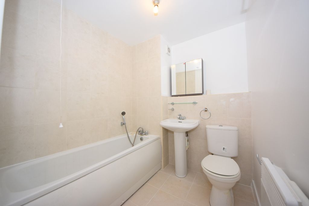 Property photo 3 of 3 Yoxford Court 18  (4)