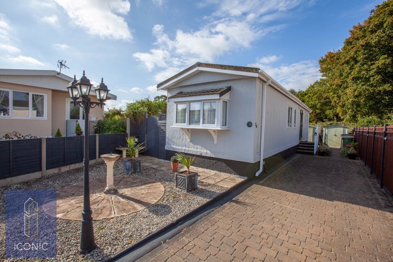 Property photo 1 of 17 Photo 11