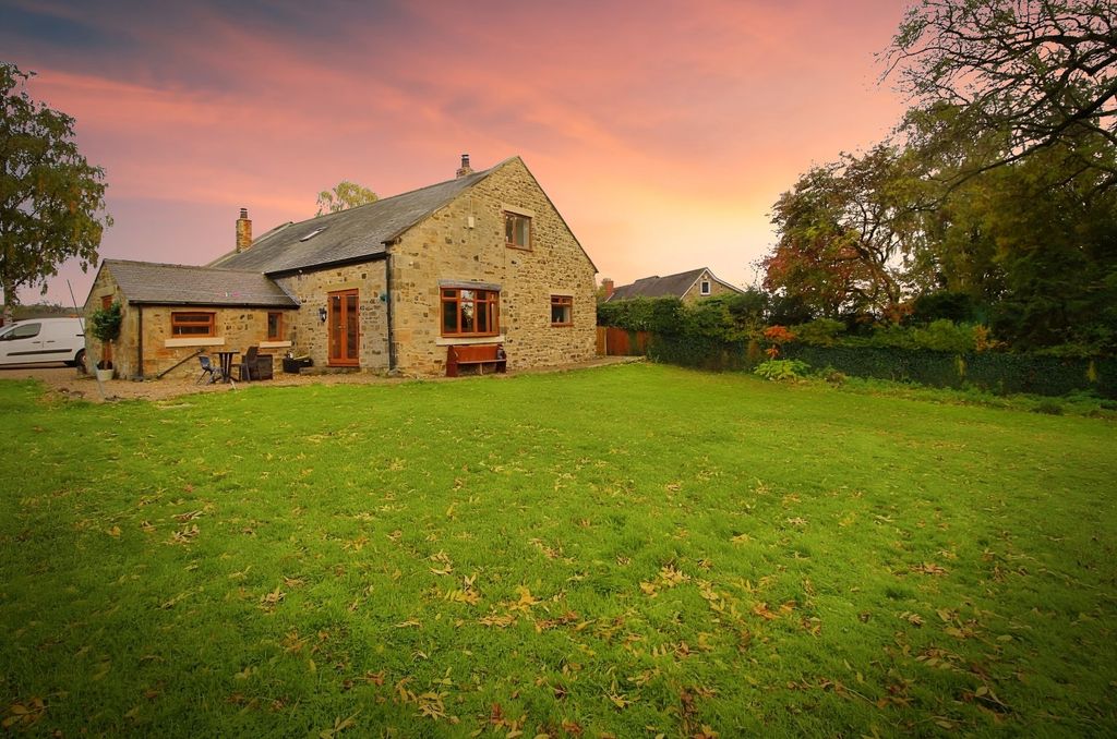 Property photo 1 of 28 External
