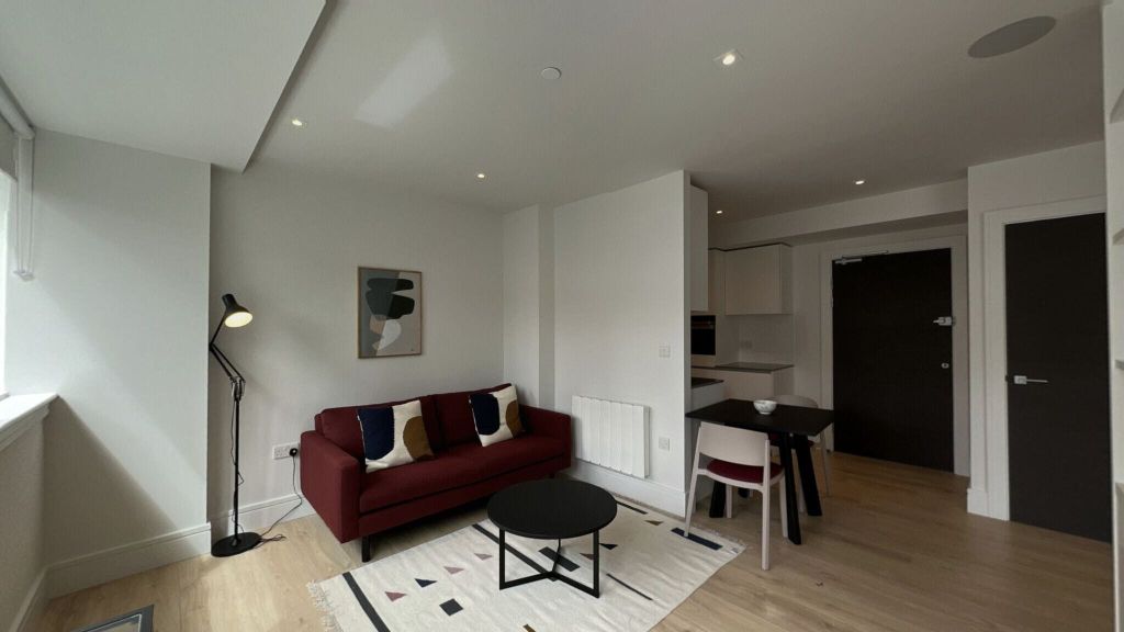 Property photo 1 of 17 Living Room