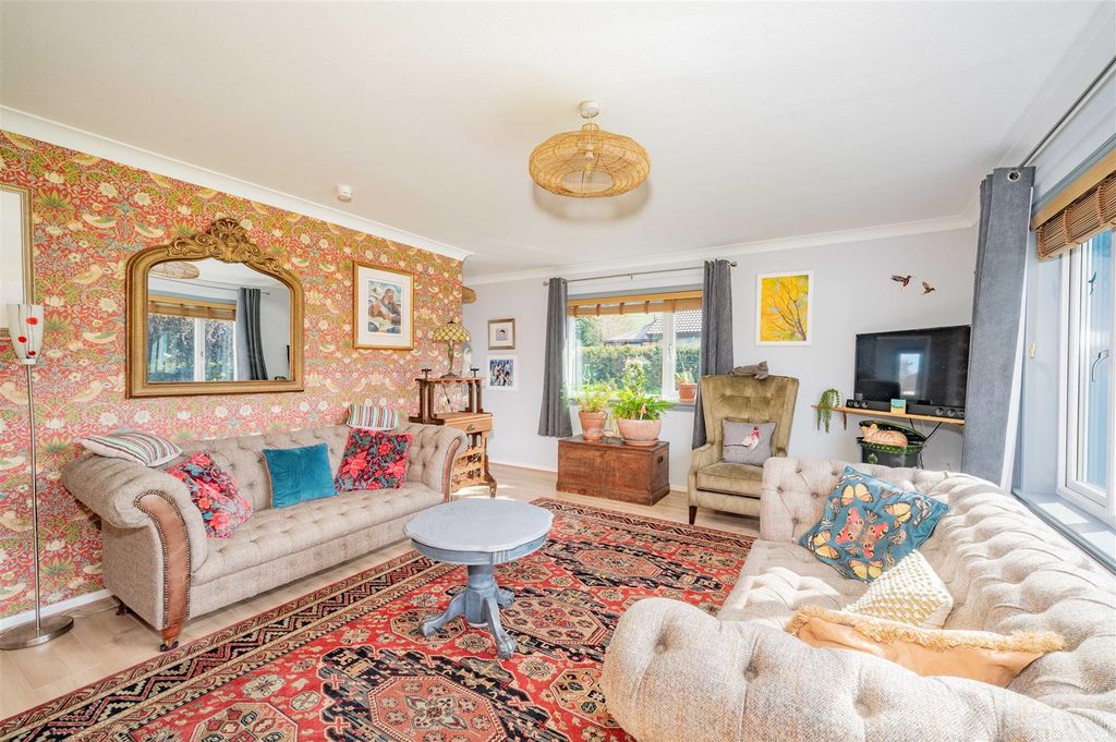 Property photo 3 of 58 Kelvindale Bulb Farm Road Newtyle-12.Jpg