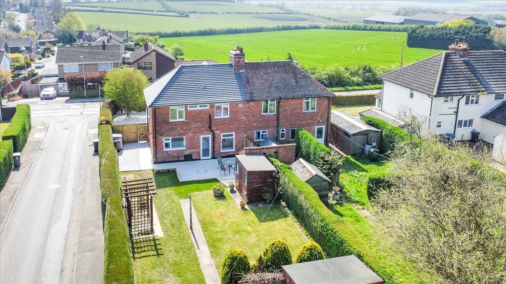 Property photo 2 of 27