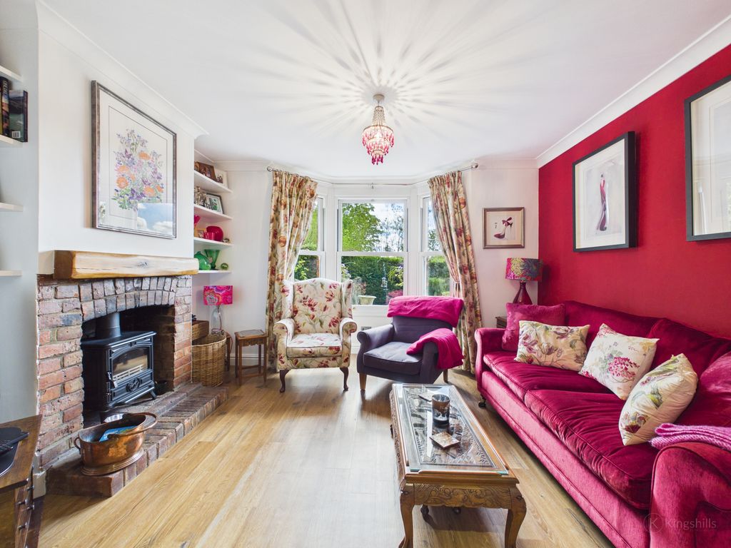 Property photo 2 of 12 Living Room