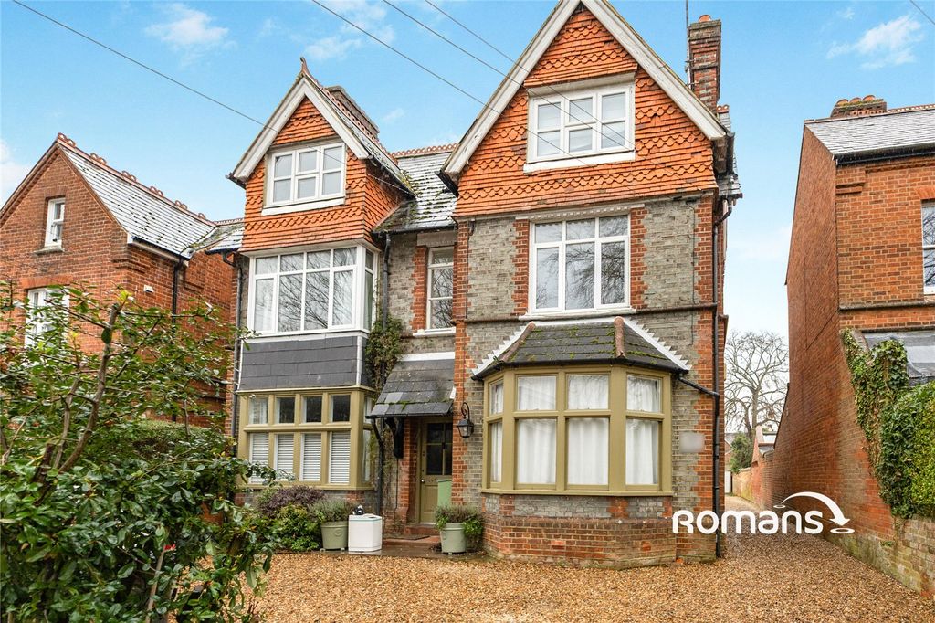 Property photo 1 of 10 Picture No. 12