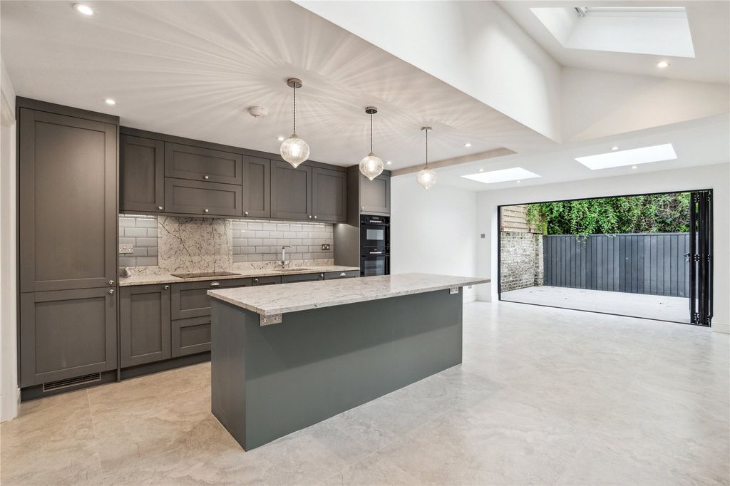 Property photo 1 of 14 A085i00000L97Xpaaj_Nho070156_04.Jpg