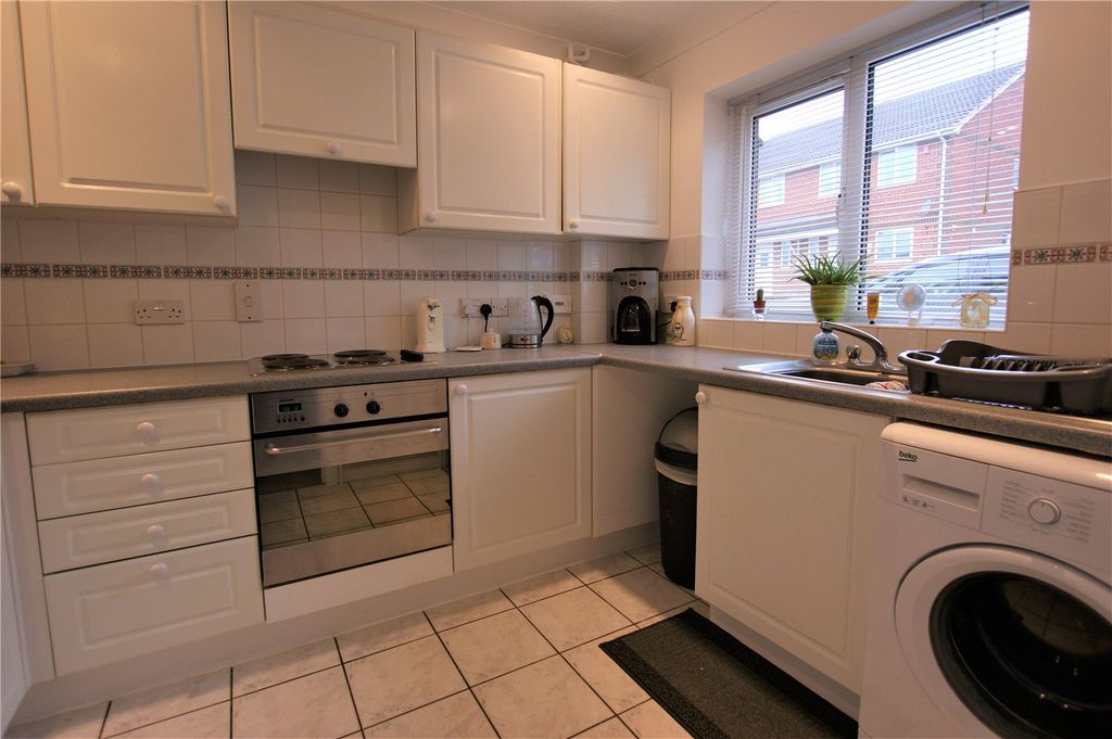 Property photo 2 of 8 Picture No. 09