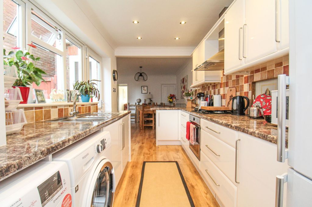 Property photo 1 of 22