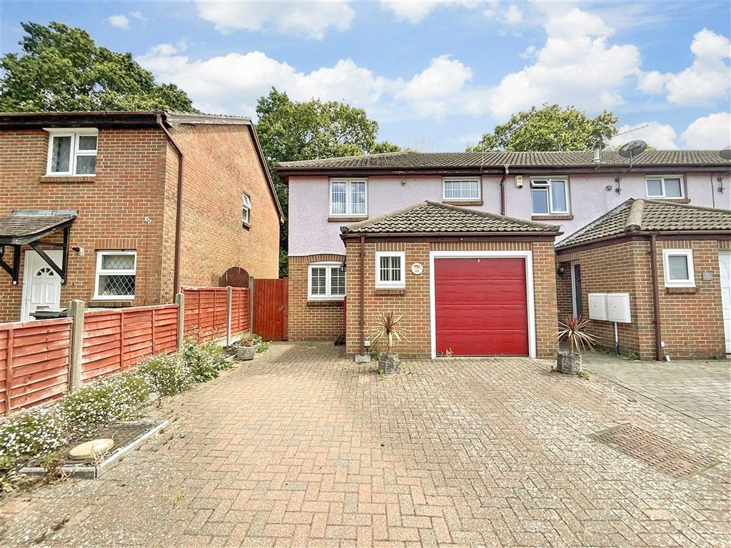 Property photo 1 of 8 Front
