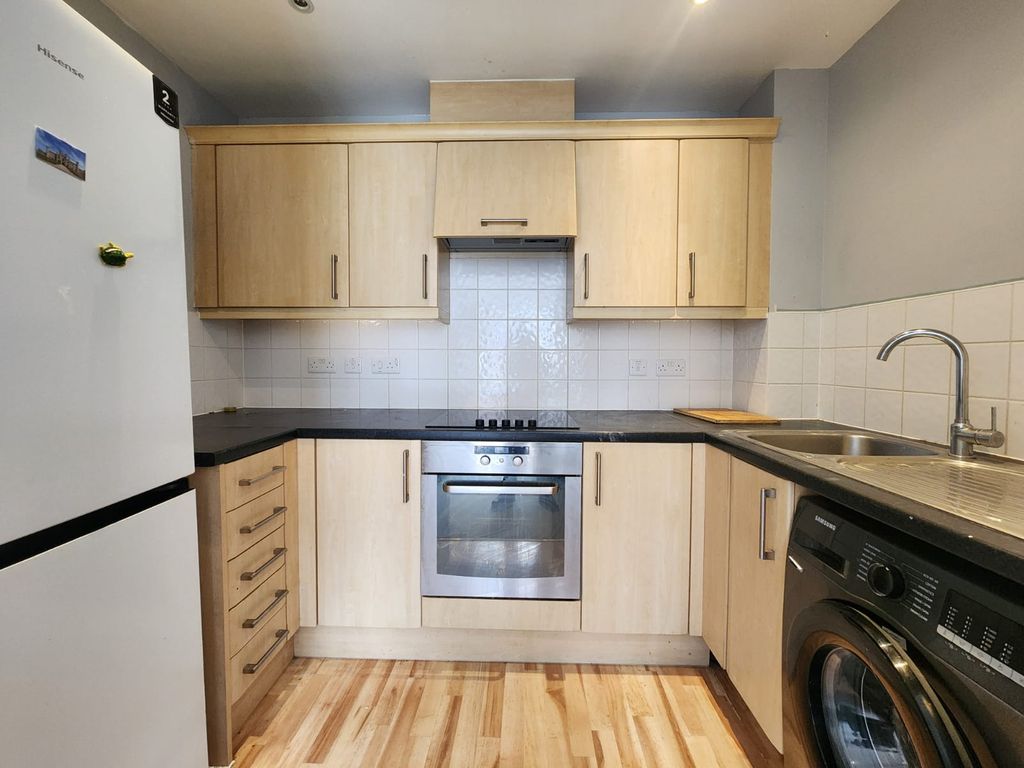 Property photo 2 of 3