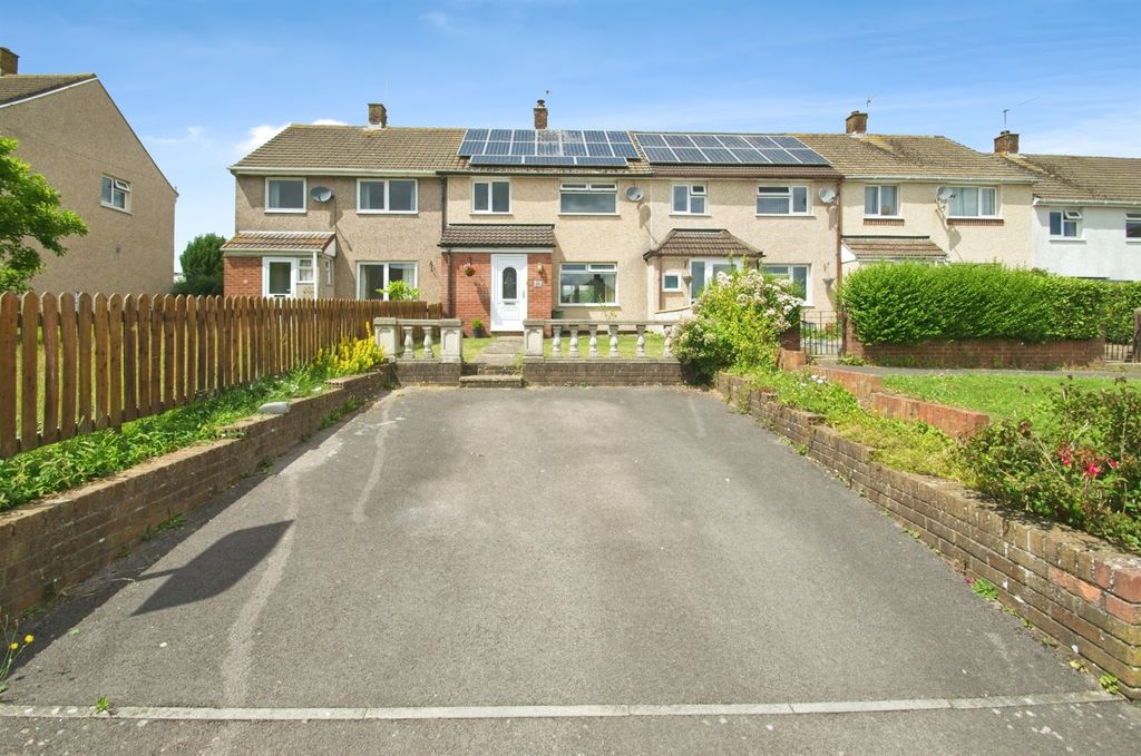 Property photo 2 of 18