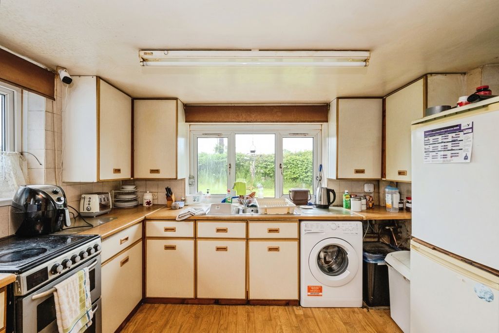 Property photo 3 of 21 Pbox-Img.Jpg