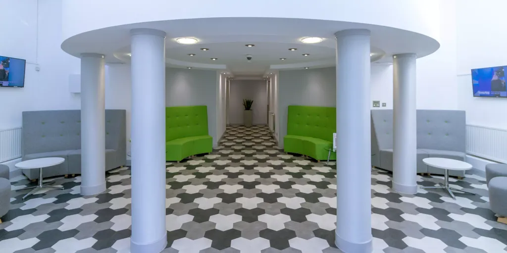 Property photo 3 of 5