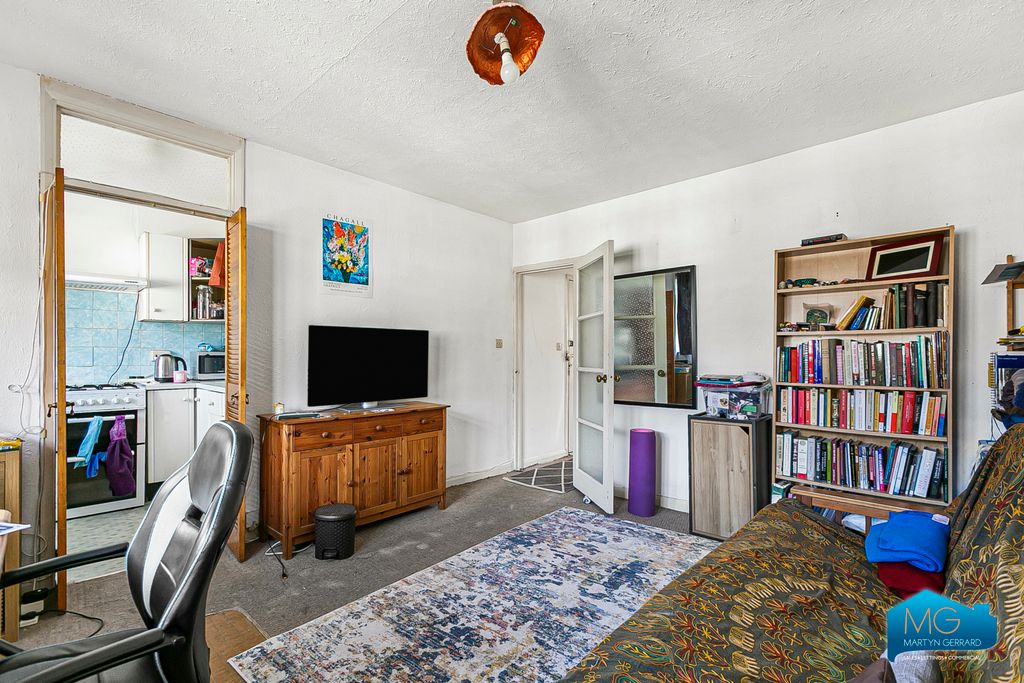 Property photo 2 of 8 Picture No. 05