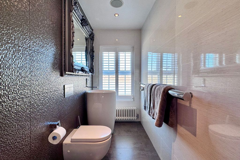 Additional image 18 of 5 bed detached house for saleScotty Brook Crescent, Glossop SK13