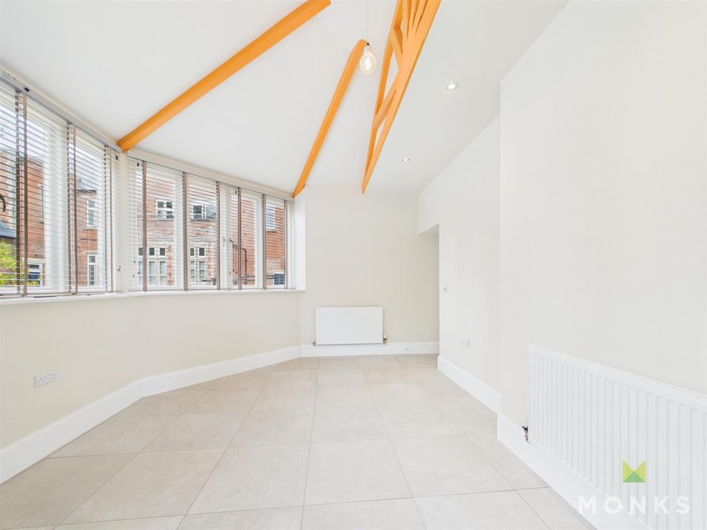 Property photo 3 of 20 Cam01520G0-Pr0453-Still003.Jpg