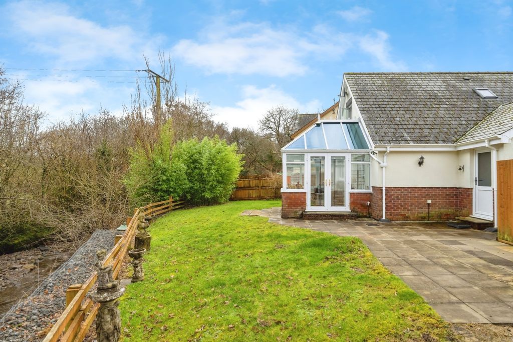 Property photo 2 of 20 Pbox-Img.Jpg