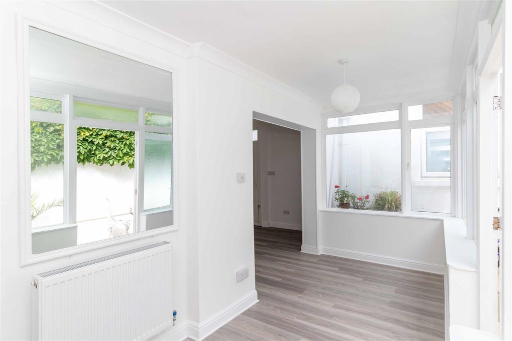 Property photo 3 of 15 Graham-03.Jpg