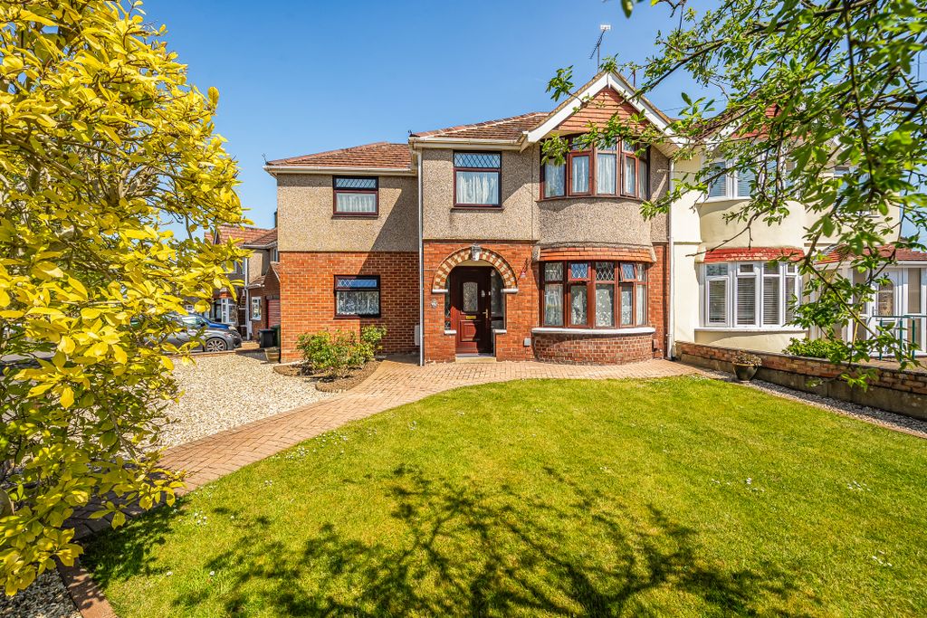 Property photo 1 of 17 1448556169Ea1Fc44Ae25